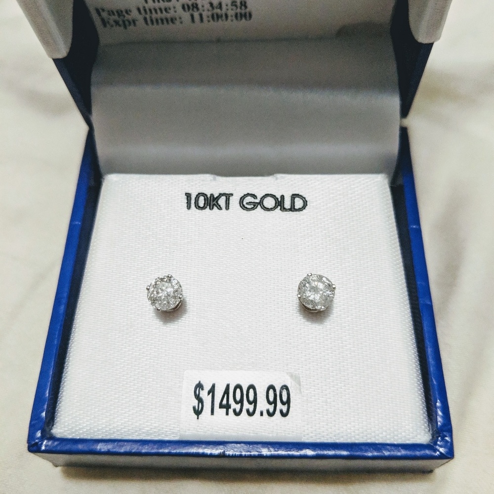 Diamond Studs 1Carat 10KW